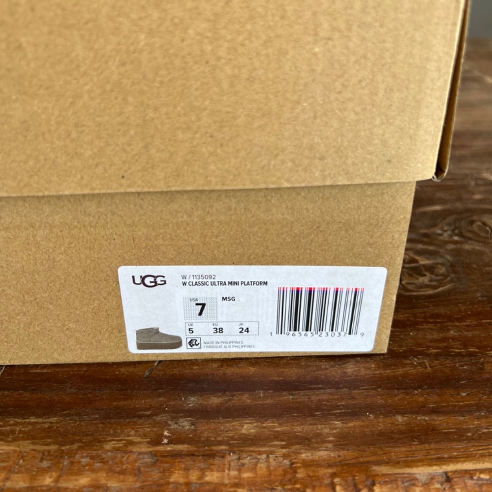 UGG CLASSIC ULTRA MINI PLATFORM MOSS GREEN BRAND NEW + PAPER SHOPPING BAGN ZS 7 - Picture 13 of 14